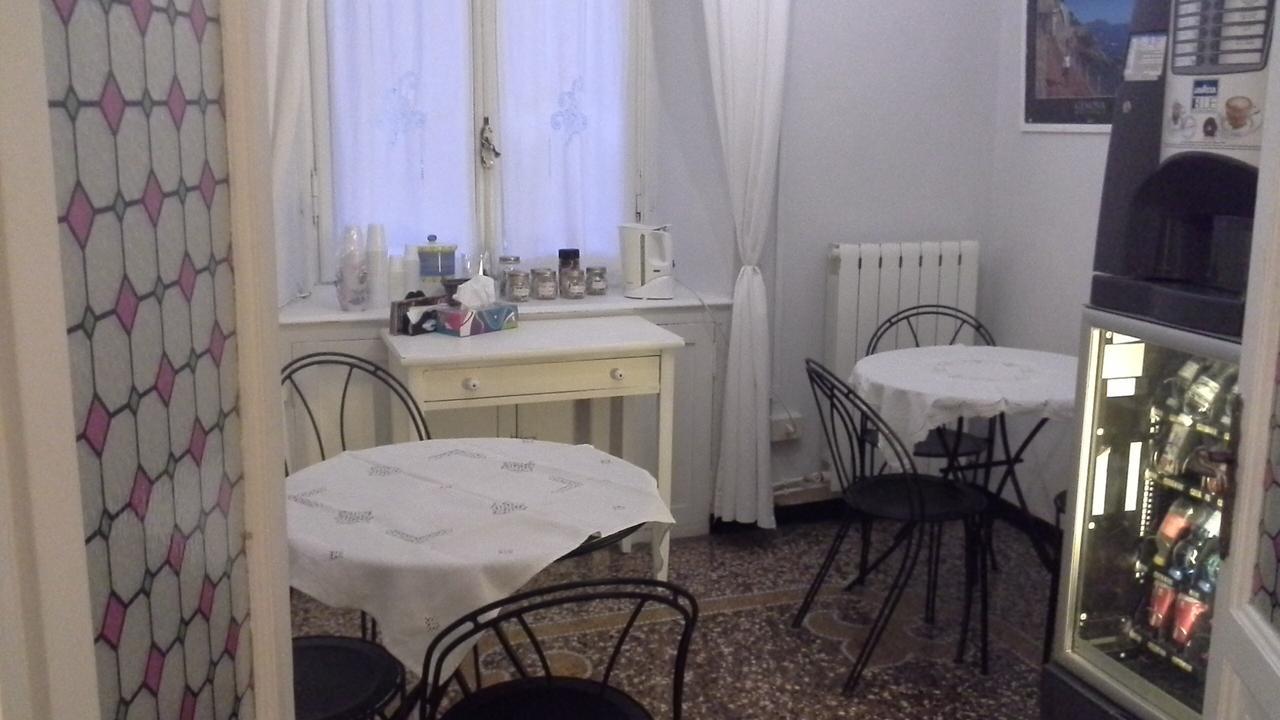 לינה וארוחת בוקר ג'נובה Argentina House מראה חיצוני תמונה